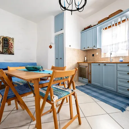 Casa vacanze Traditional Village House In Paros Greece *